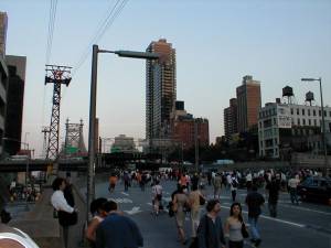 August 14, 2003 New York City Blackout, looking east towards the 59th Street Bridge