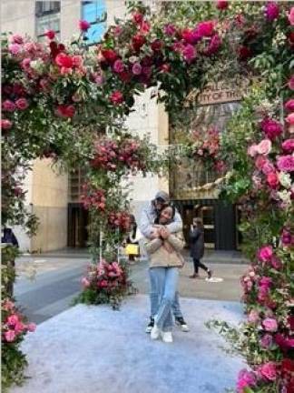 Lots of love was making the rounds at the Lewis Miller Flower Flash pop up on St. Valentine’s Day in Rockefeller Center. Photo: Jill Brooke.