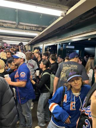 The MTA is offering extra subway, bus and Metro North service to Yankee Stadium during the World Series, in sharp contrast to the service offered Mets fans who faced mass transit chaos on the #7 line which cancelled most of the express service due to ongoing long term construction.