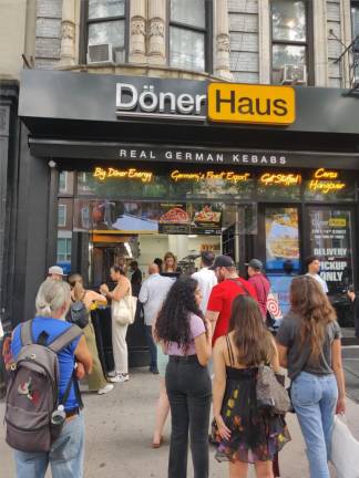 Family Fuck Forced - Big Porn Site is Trying to Force East Village Restaurant DÃ¶ner Haus to  Change Its Logo