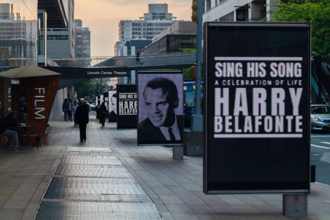 <b>Only two days after his passing, Lincoln Center orchestrated a spontaneous sing a long for Harry Belafonte, the singer, actor and civil rights activist. </b>Photo: Laurence Sumulong