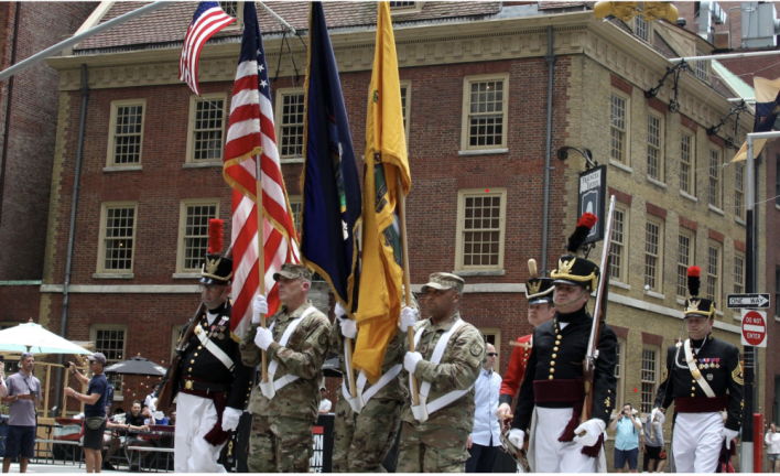 Independence Day Parade passes by Fraunces Tavern